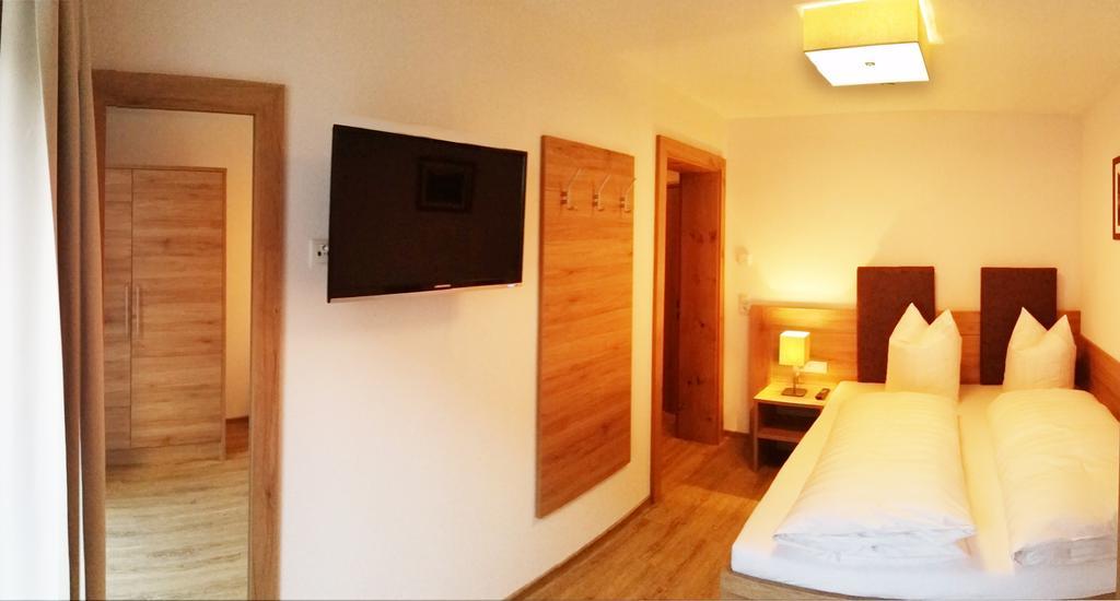 Apart Viva Ischgl Room photo